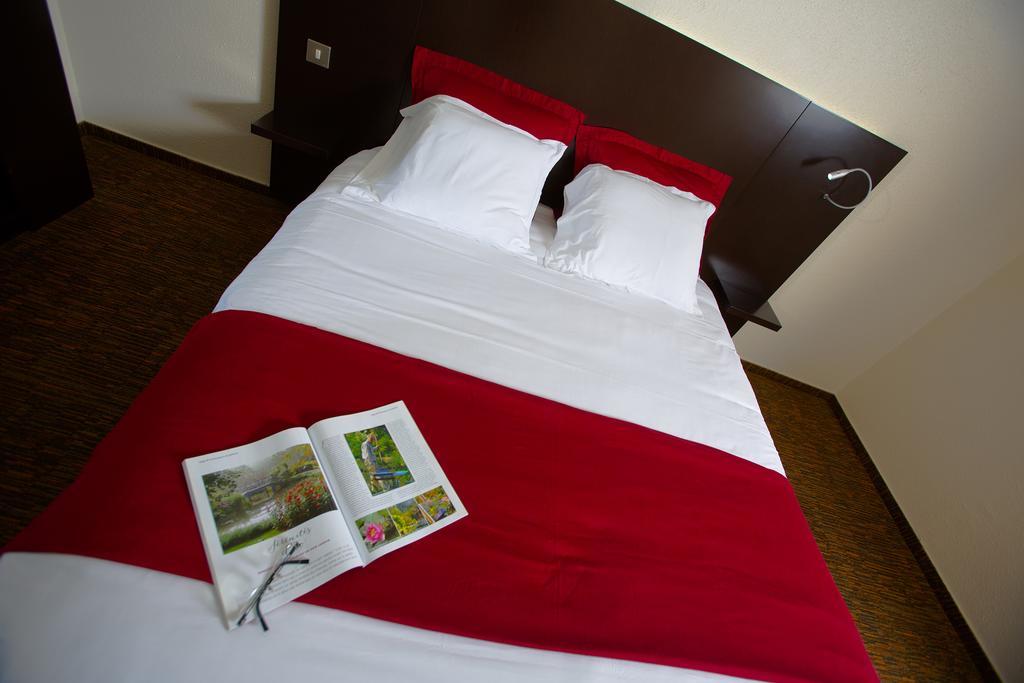 Hotel Akena Creil - Clermont Agnetz Ngoại thất bức ảnh